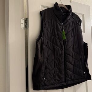 NWT Free Country Quilted Hybrid Puffer Vest in Black, Women’s Plus Size 2X.